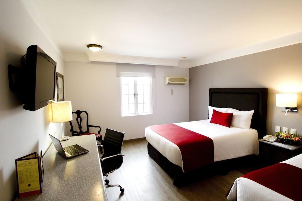 Plaza Camelinas Hotel Керетаро Экстерьер фото