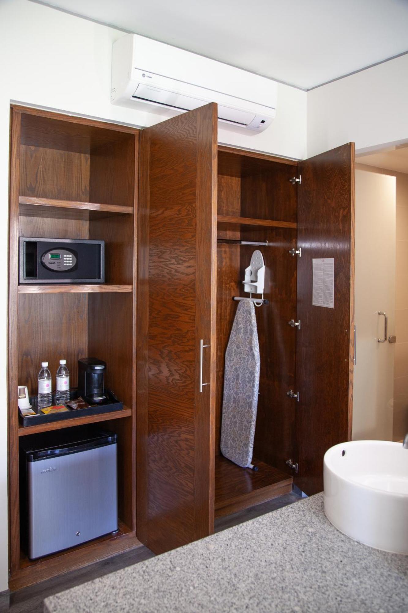 Plaza Camelinas Hotel Керетаро Экстерьер фото