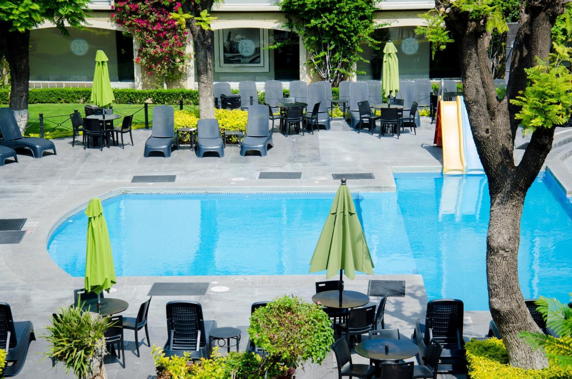 Plaza Camelinas Hotel Керетаро Экстерьер фото