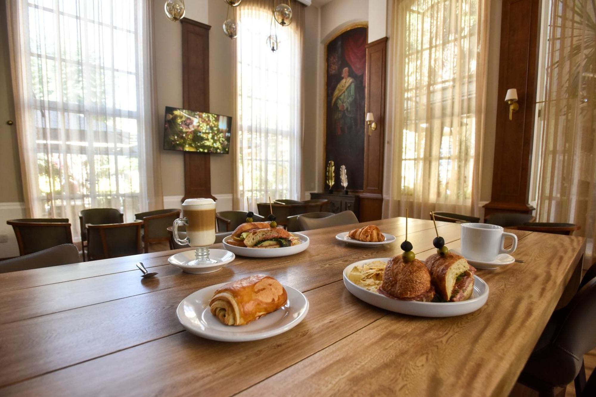 Plaza Camelinas Hotel Керетаро Экстерьер фото