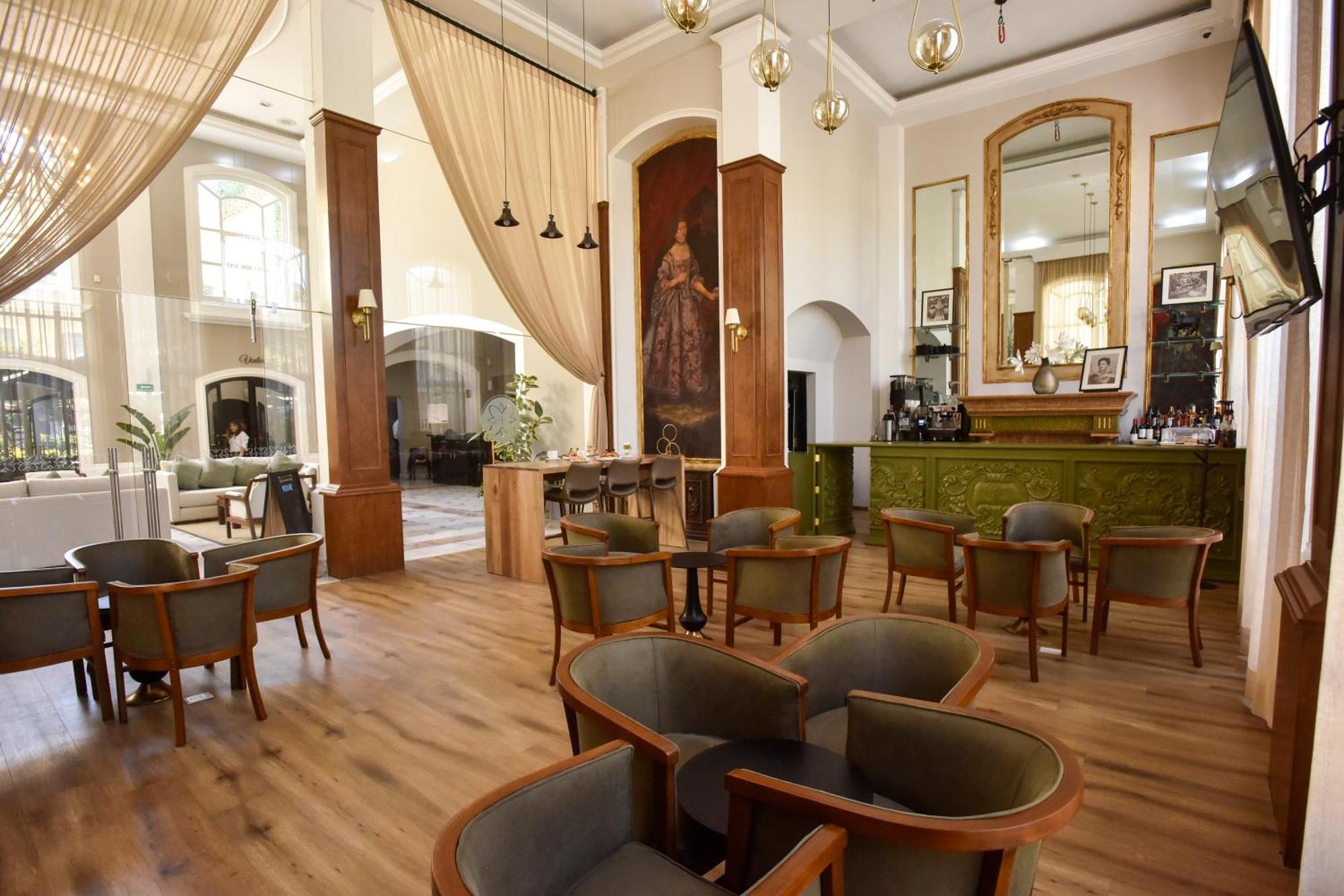 Plaza Camelinas Hotel Керетаро Экстерьер фото