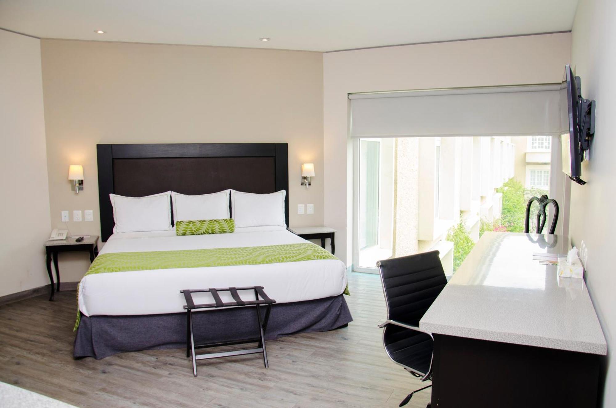 Plaza Camelinas Hotel Керетаро Экстерьер фото