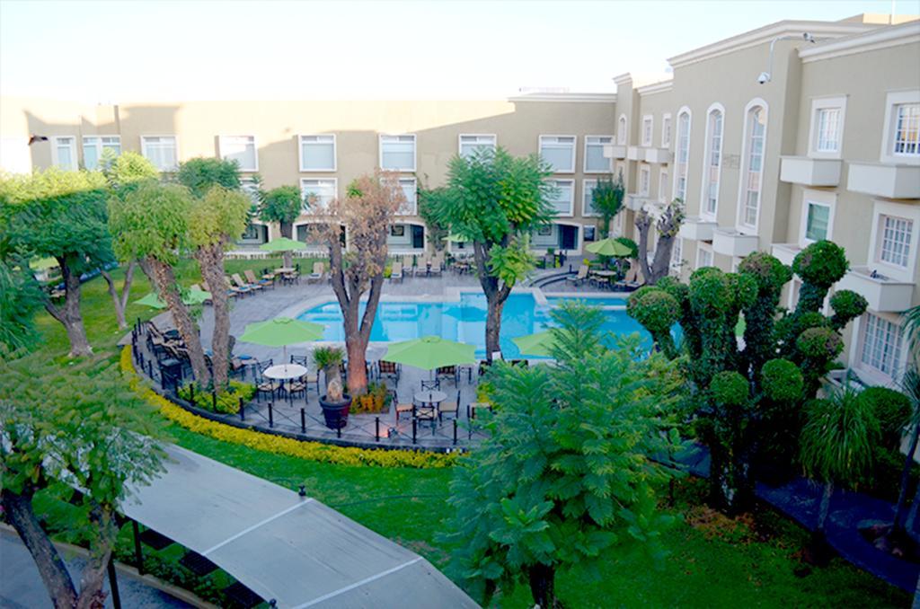 Plaza Camelinas Hotel Керетаро Экстерьер фото