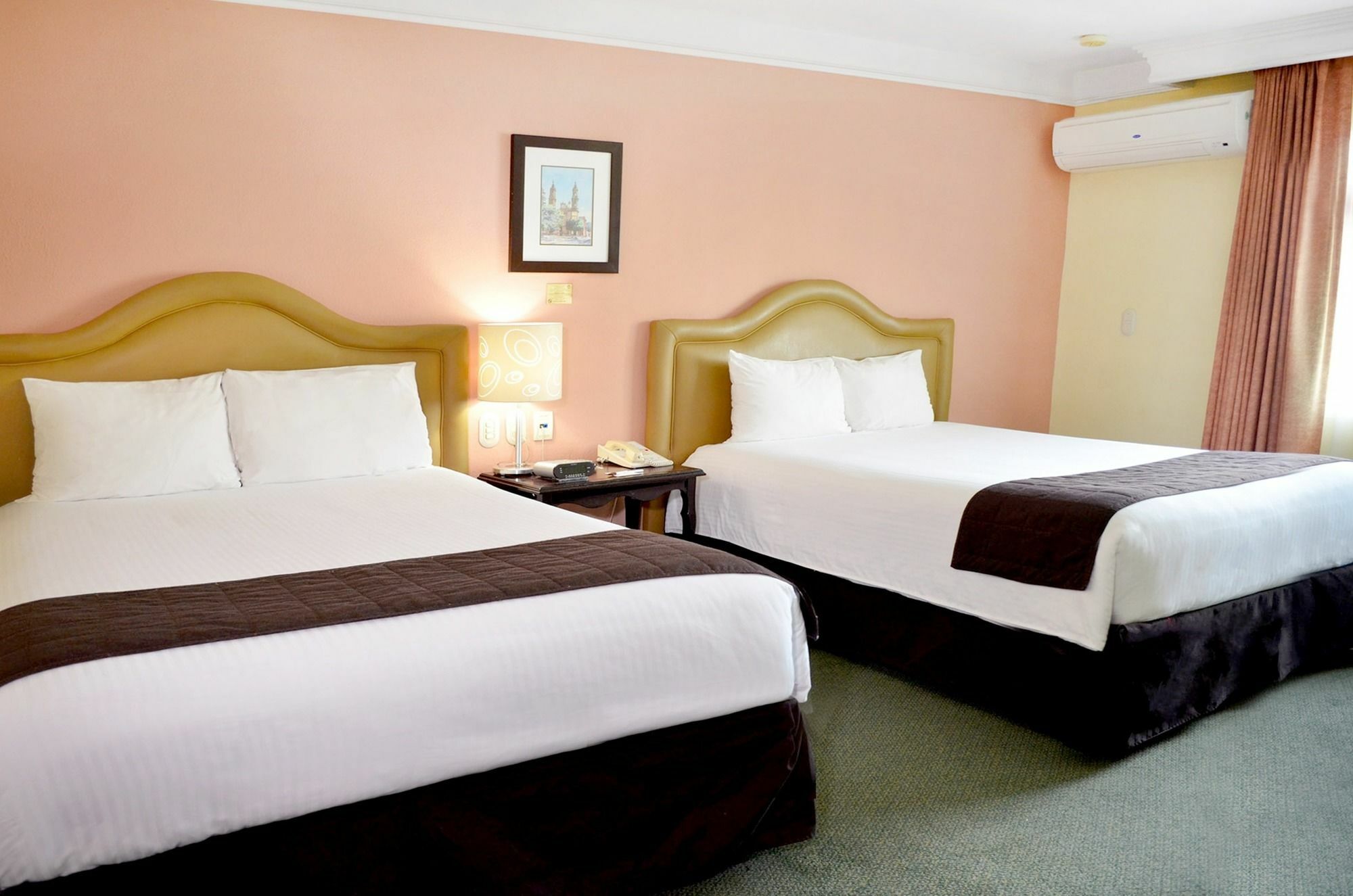 Plaza Camelinas Hotel Керетаро Экстерьер фото